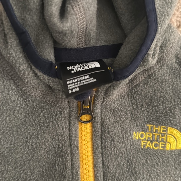 Infant north face jacket - Picture 2 of 3